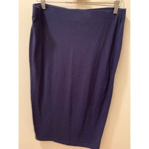 Forever 21 Plus Navy Blue skirt